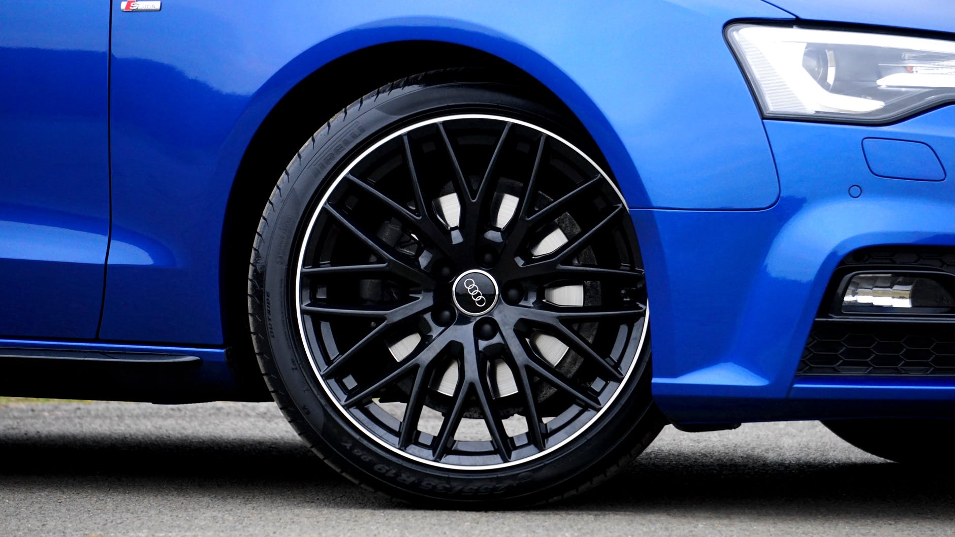 audi tires with blue paint